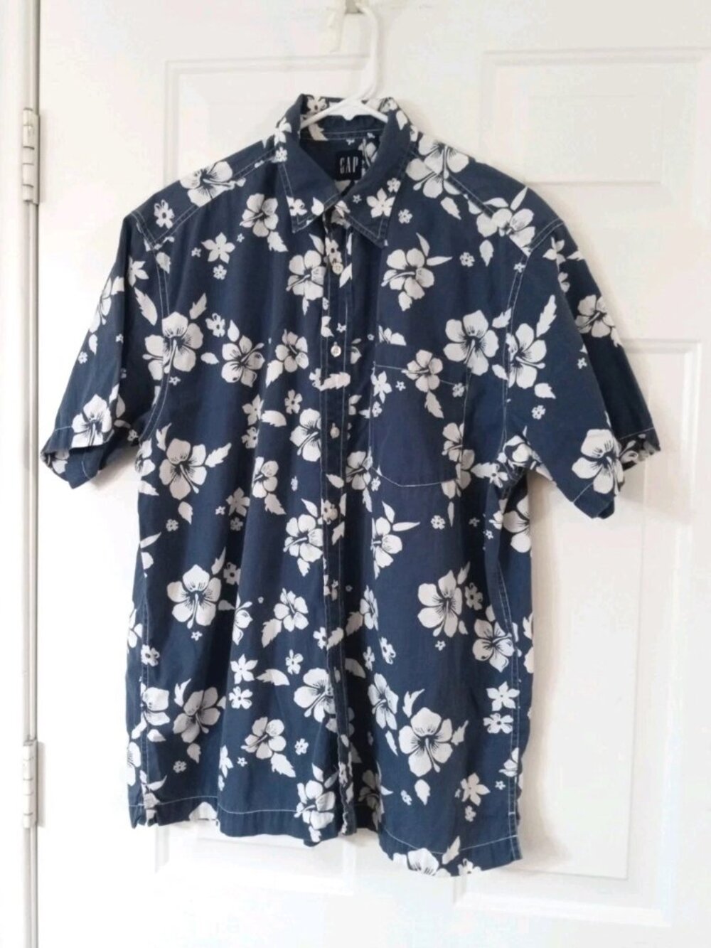Gap Hawaiian Shirt Mens Medium Blue Floral Short Sleeve Button Up Cotton Y2K